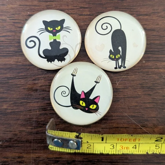 Black Cat Decorative Magnets Set - Picture 3 of 3